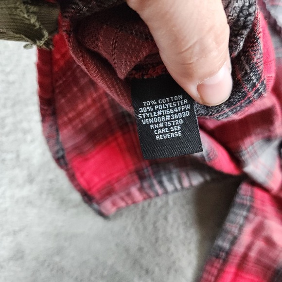 BKE Athletic Fit Plaid Flannel Shirt Mens M Medium Red Gray Western Snap Pockets - Picture 9 of 10